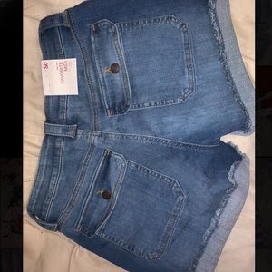 junior size 3 , shorts
